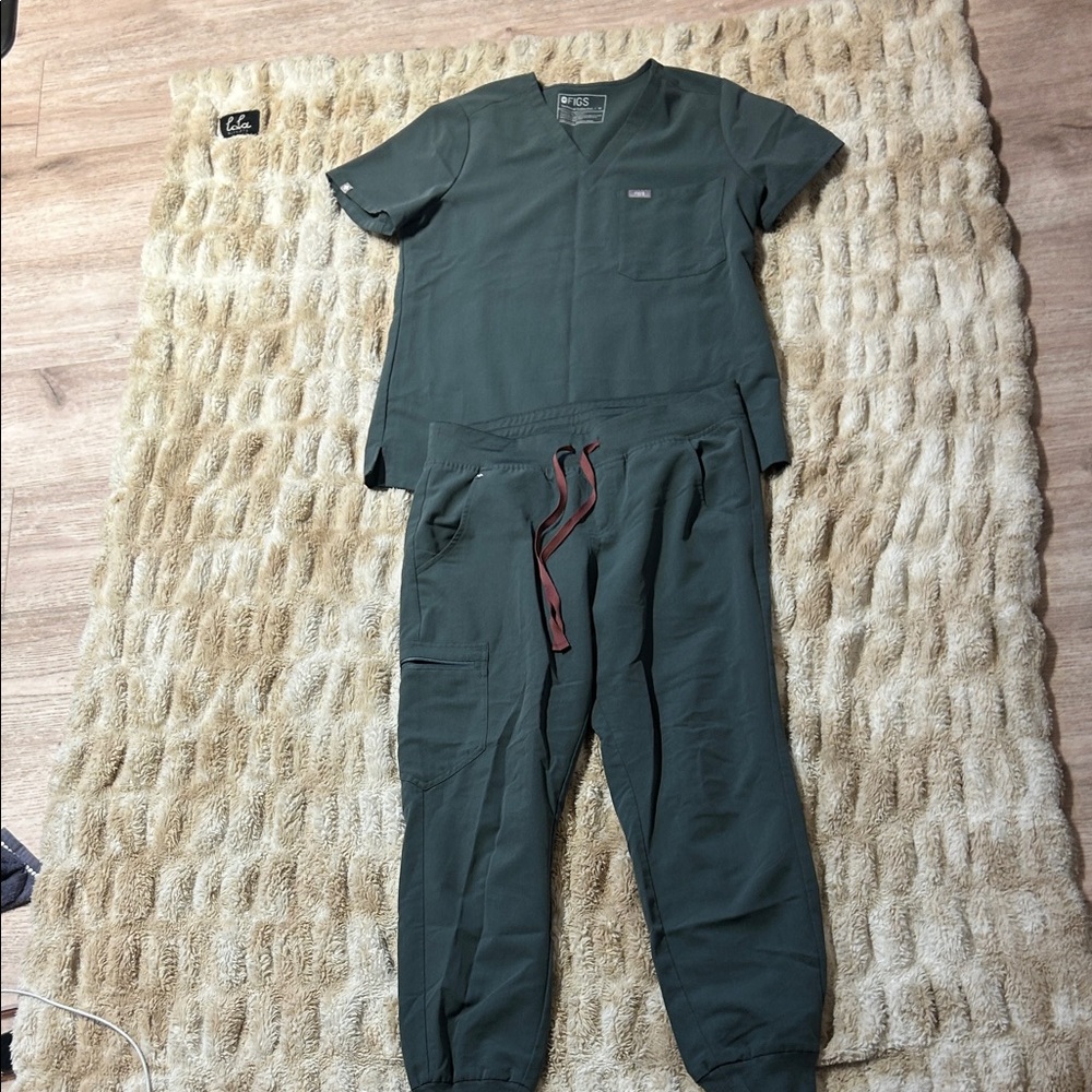 Bonsai Figs Scrub Set